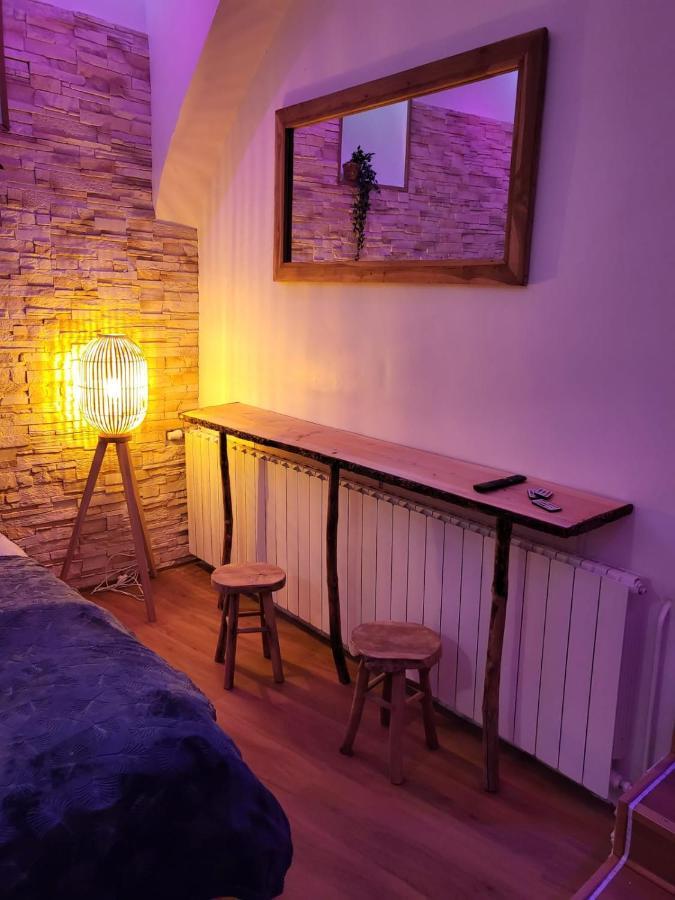 Le Spa De La Cathedrale - Jacuzzi - Sauna - Champagne - Netflix - Wifi تروي المظهر الخارجي الصورة