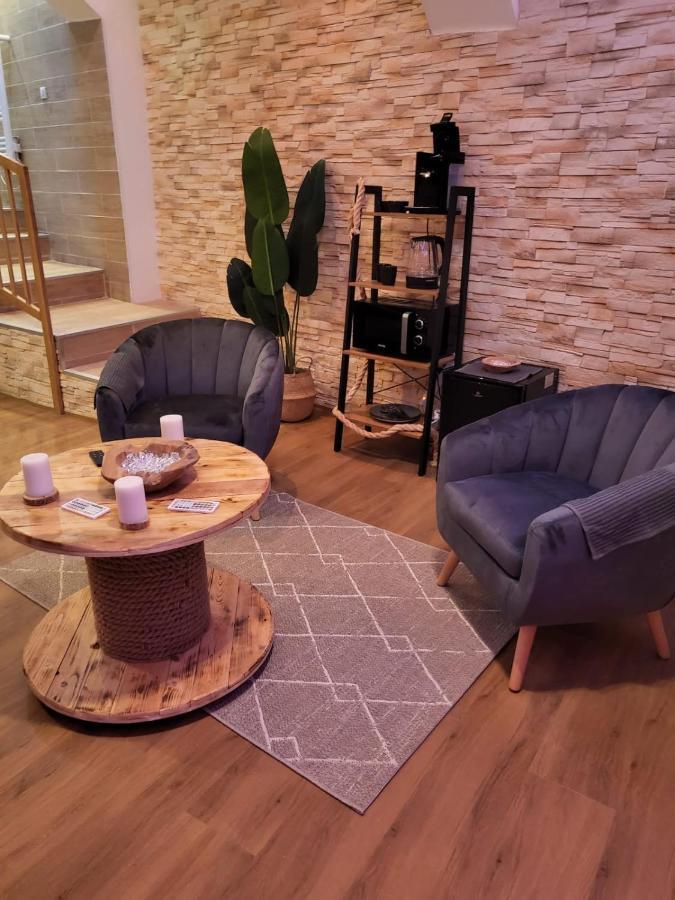 Le Spa De La Cathedrale - Jacuzzi - Sauna - Champagne - Netflix - Wifi تروي المظهر الخارجي الصورة